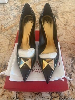 Valentino Garavani patent  Pointed-Toe Pumps with Gold Pyramid stud